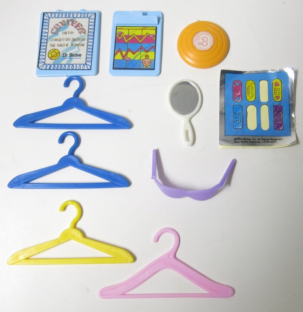 VINTAGE 90's BARBIE Doll Dr Accessories Frisbee Hangers SunGlasses Mirror Toys